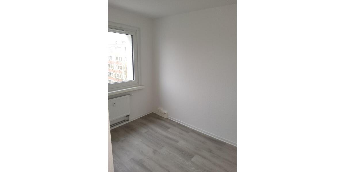 Etagenwohnung Frankfurt (Oder) Beresinchen - 4 Zimmer, 66 m&sup2;, 531&euro; | Angebot:25750943