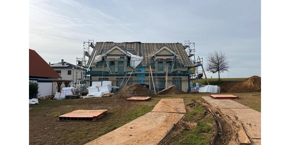 Doppelhaushälfte zur Miete in Bergtheim 6 zimmer