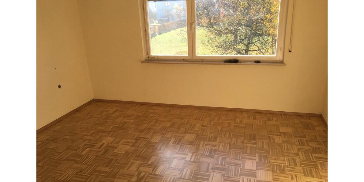 Etagenwohnung Ofterdingen - 4 Zimmer, 95 m&sup2;, 750&euro; | Angebot:25919110
