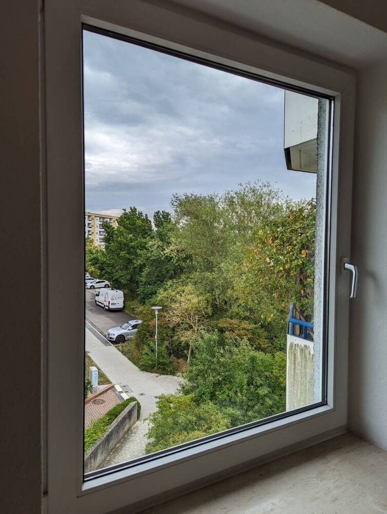 3 Zimmer Wohnung, 3. OG mit Aufzug - Tiefgarage - Balkon - Gäste WC