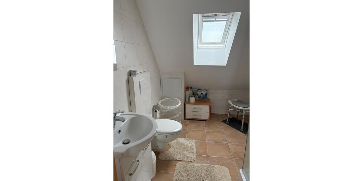 Etagenwohnung Weinheim - 4 Zimmer, 150 m&sup2;, 1.980&euro; | Angebot:26548955