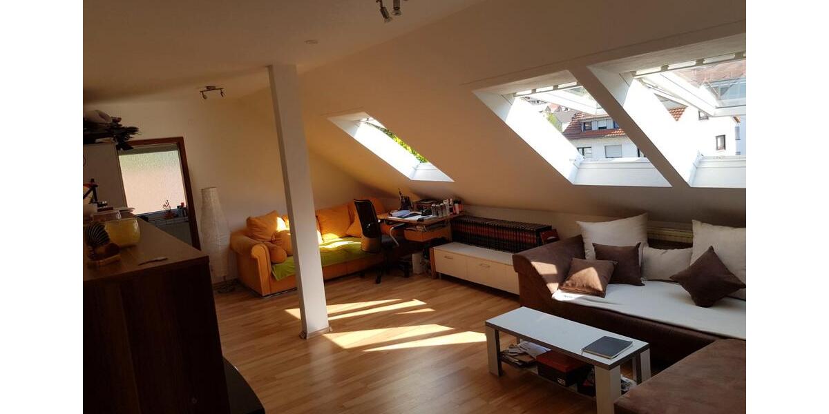 Dachgeschoßwohnung Friedrichsthal - 1 Zimmer, 40 m&sup2;, 315&euro; | Angebot:26272975