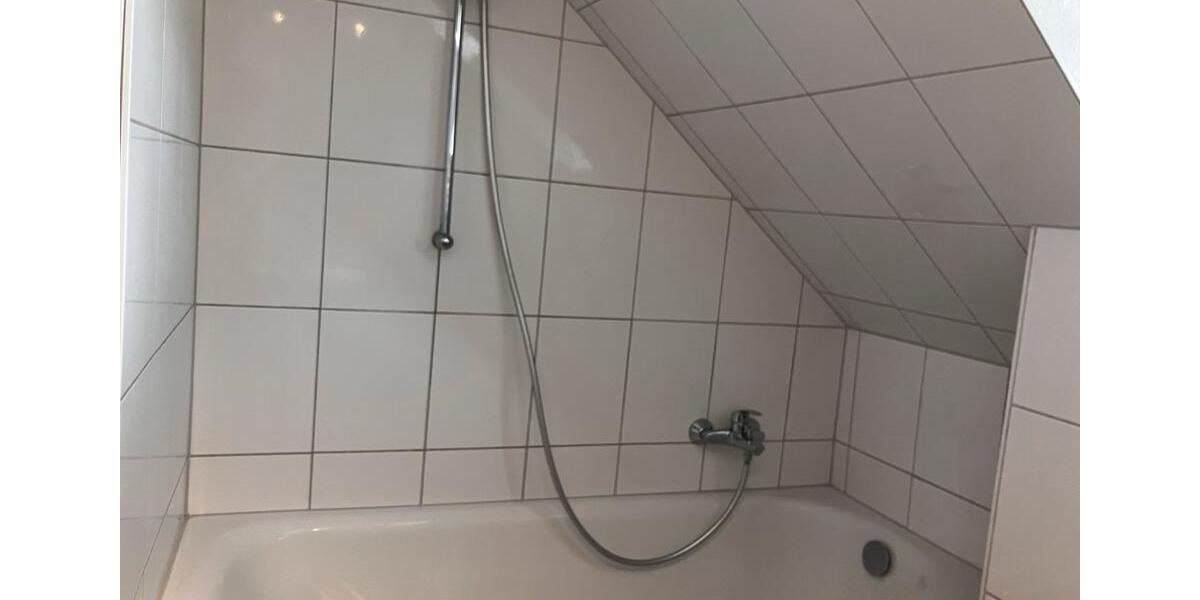 Dachgeschoßwohnung Friedberg (Hessen) - 1 Zimmer, 29 m&sup2;, 490&euro; | Angebot:26634086