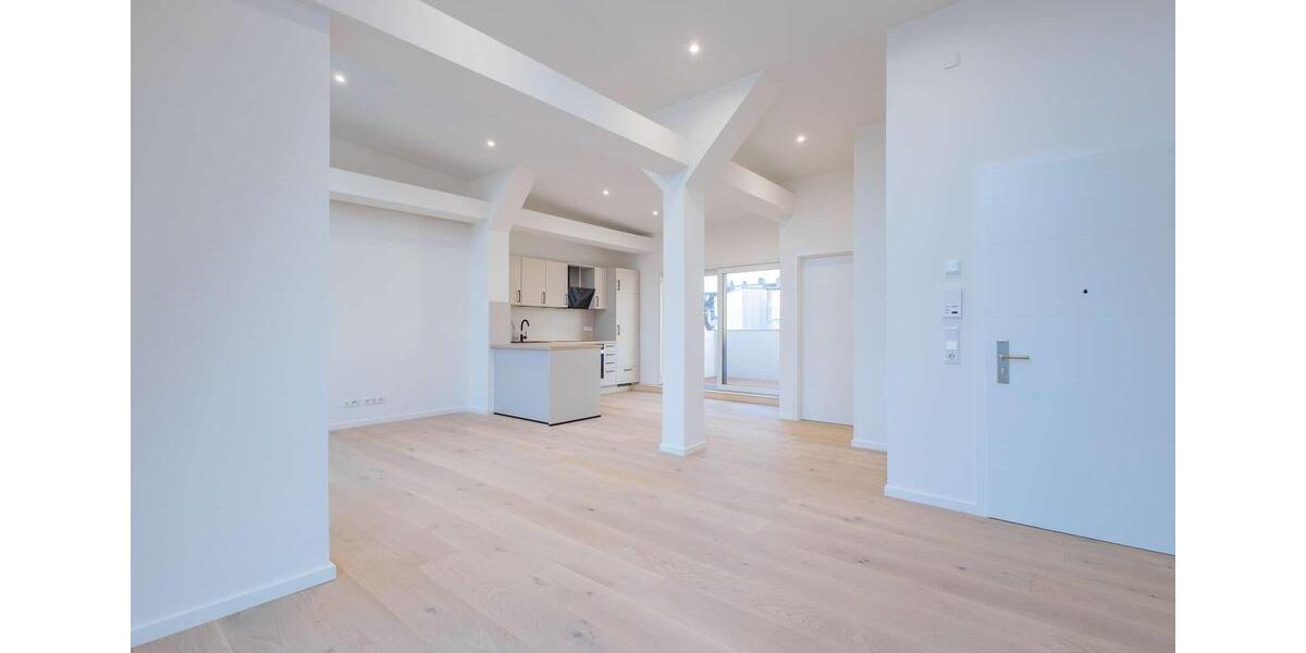 Dachgeschoßwohnung Kiel - 2 Zimmer, 85 m&sup2;, 1.860&euro; | Angebot:24599979