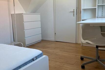 Ab sofort! Schönes helles WG Zimmer in Reutlingen zu vermieten 1 zimmer
