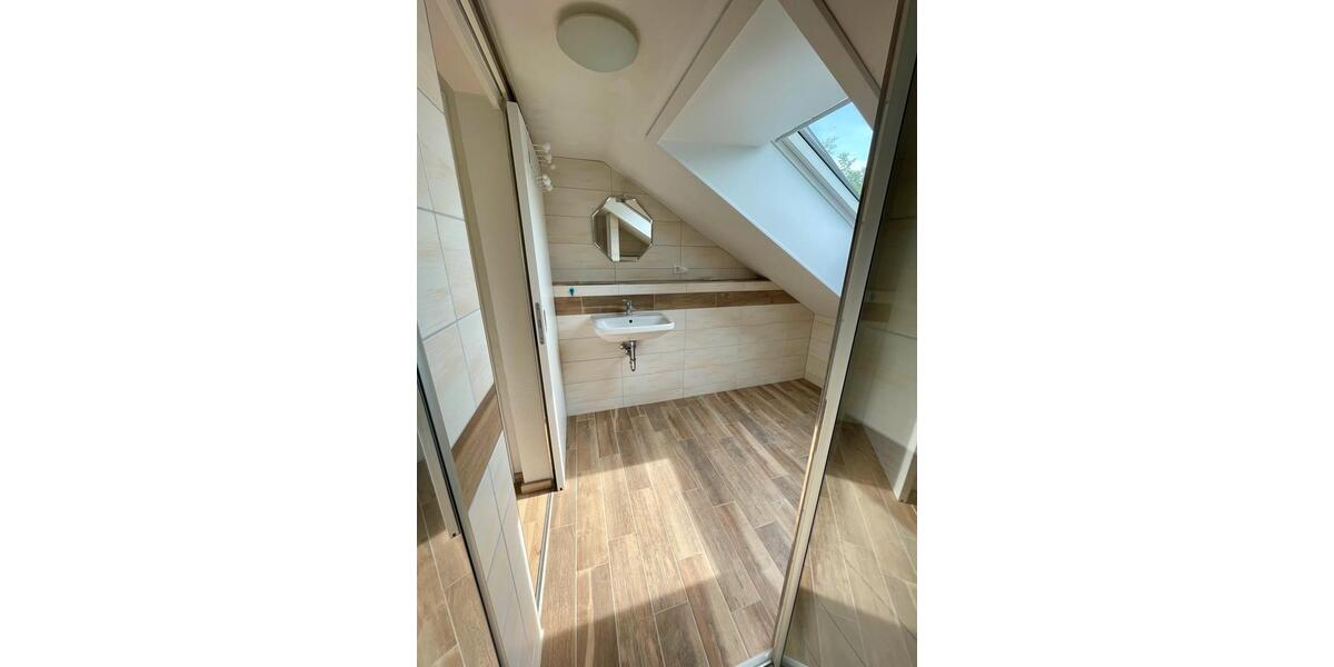 Dachgeschoßwohnung Leidersbach - 2 Zimmer, 60 m&sup2;, 600&euro; | Angebot:26527332