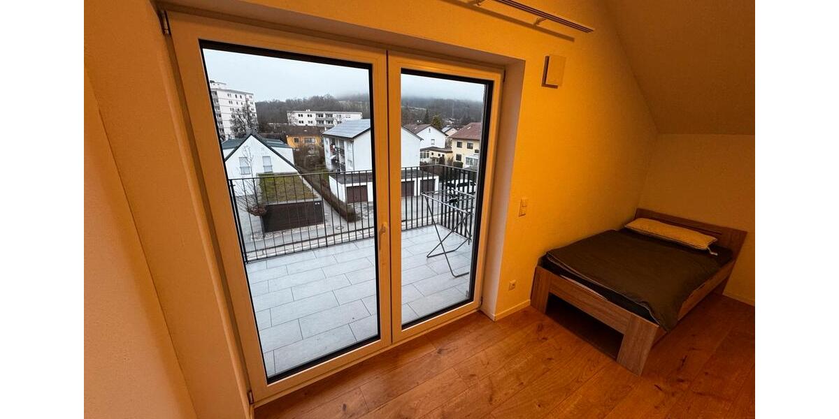 Wohnen auf Zeit Deggendorf - 2 Zimmer, 59 m&sup2;, 20&euro; | Angebot:25908668