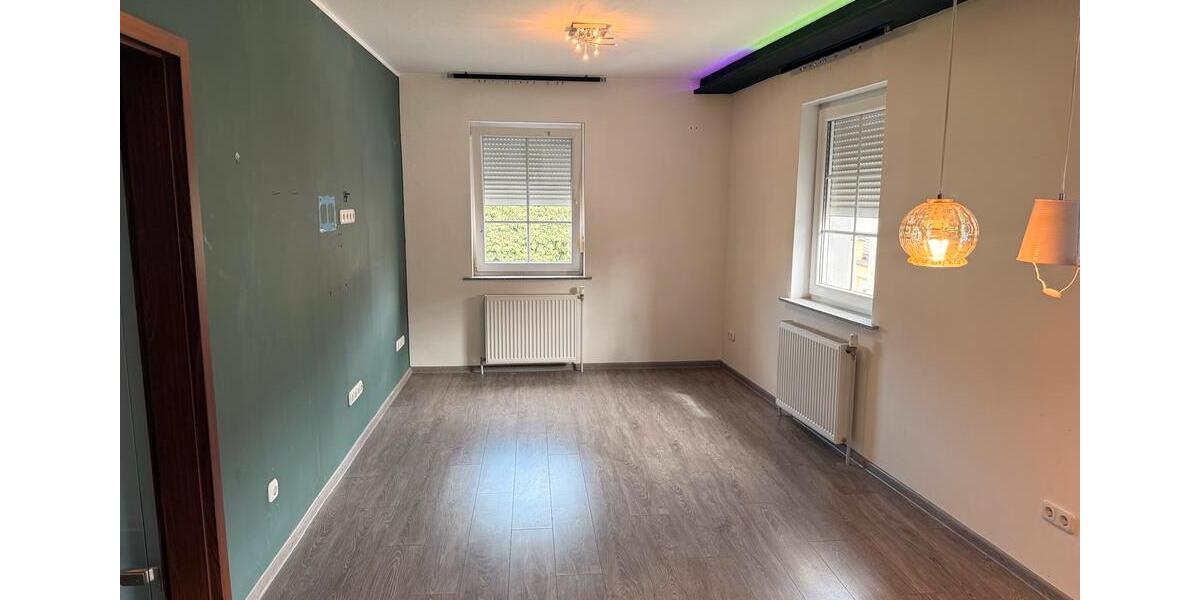Einfamilienhaus Meisenheim - 4 Zimmer, 100 m&sup2;, 800&euro; | Angebot:26701832