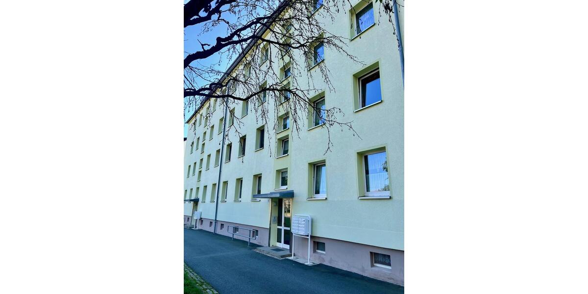 Etagenwohnung Oelsnitz (Vogtland) - 4 Zimmer, 86 m&sup2;, 516&euro; | Angebot:24663735