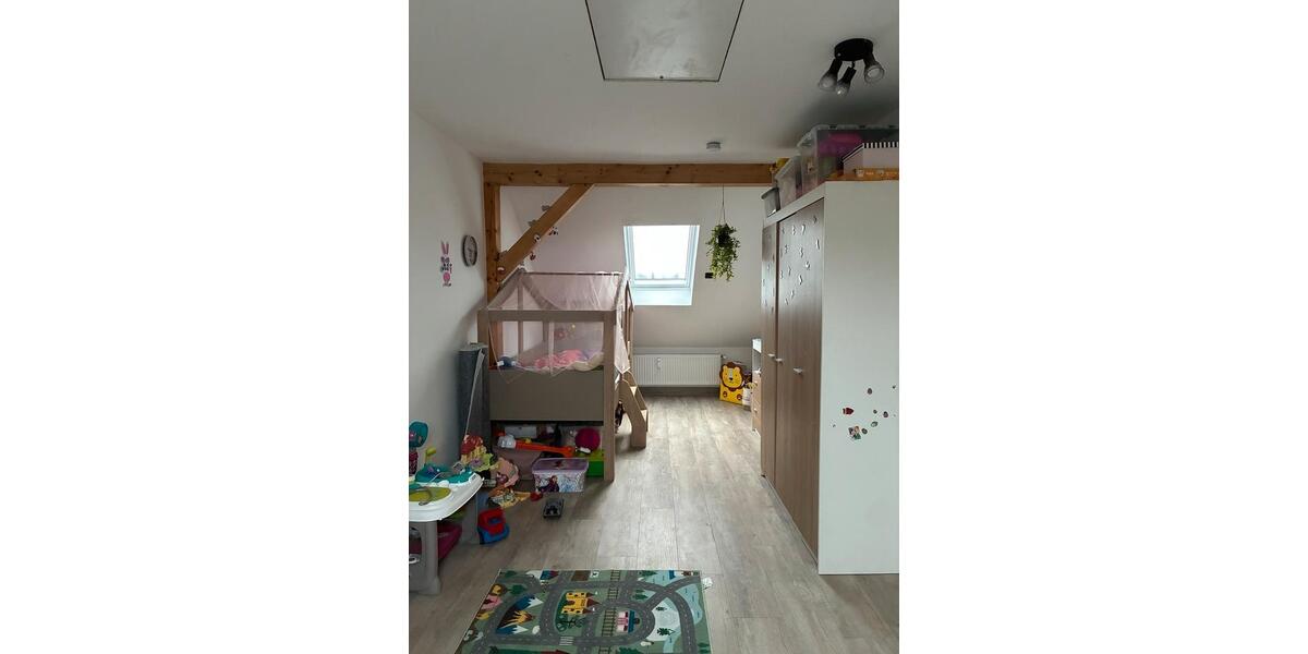 Dachgeschoßwohnung Barleben - 2 Zimmer, 20 m&sup2;, 800&euro; | Angebot:26254398