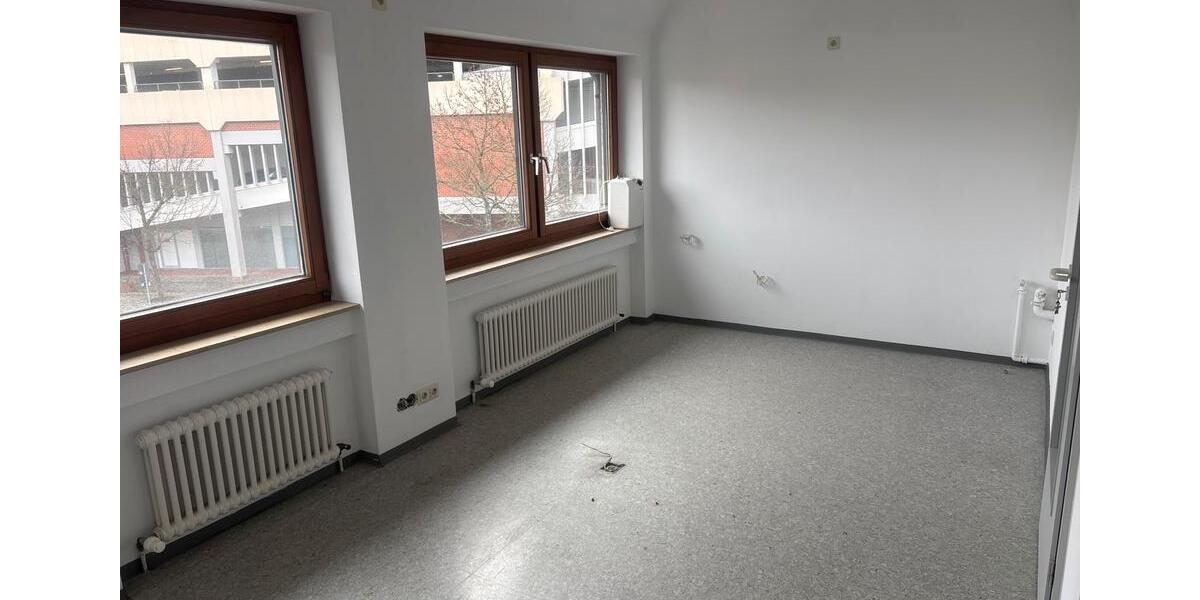 Gewerbeobjekt Villingen-Schwenningen Schwenningen - 1.750&euro; | Angebot:25064413