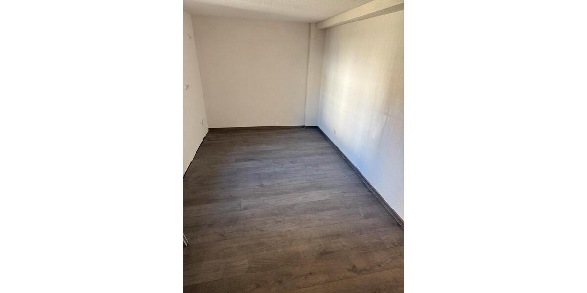 Etagenwohnung Daaden - 4 Zimmer, 90 m&sup2;, 900&euro; | Angebot:26342958