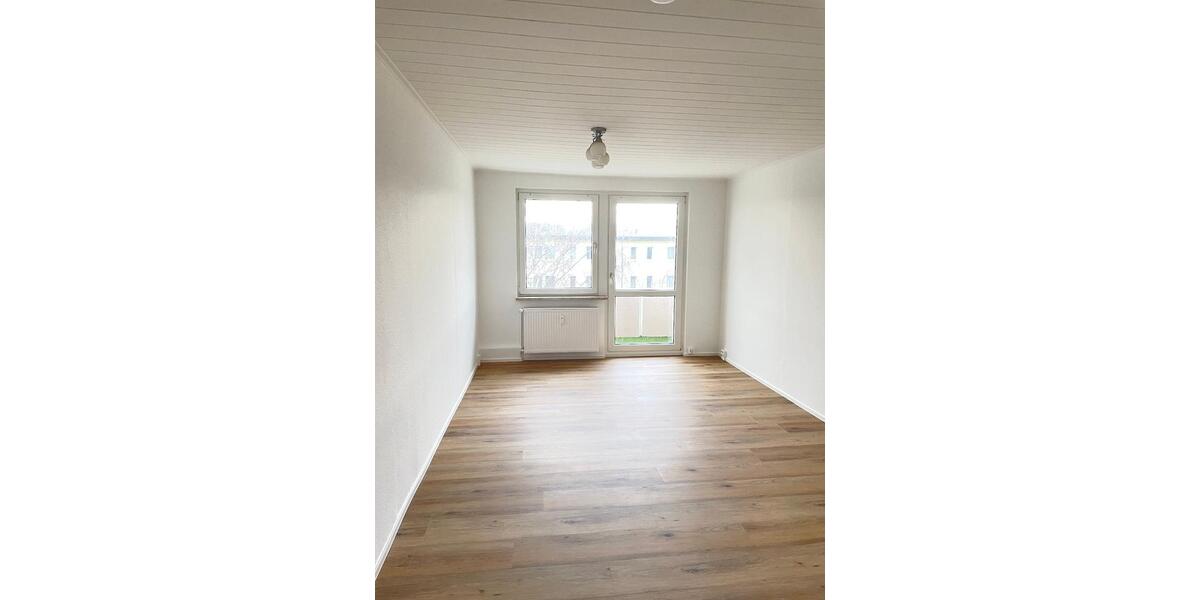 Etagenwohnung Merseburg - 4 Zimmer, 75 m&sup2;, 487&euro; | Angebot:25723598