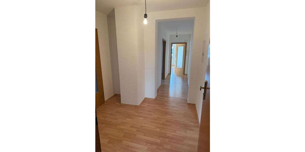 Etagenwohnung Mülsen - 2 Zimmer, 72 m&sup2;, 487&euro; | Angebot:24732439