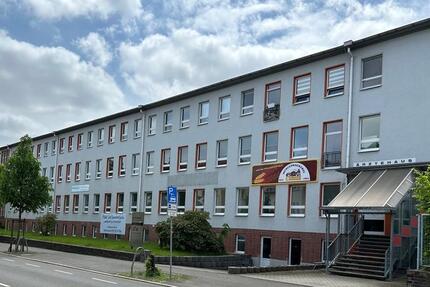 Multifunktionale Gewerbefläche im Kellergeschoss - BARRIEREFREI erreichbar günstig - zu vermieten!