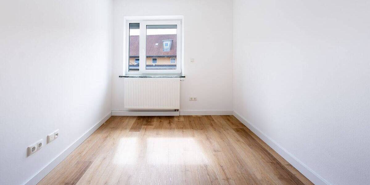 Reihenmittelhaus Straubing - 4 Zimmer, 121 m&sup2;, 1.140&euro; | Angebot:25664872