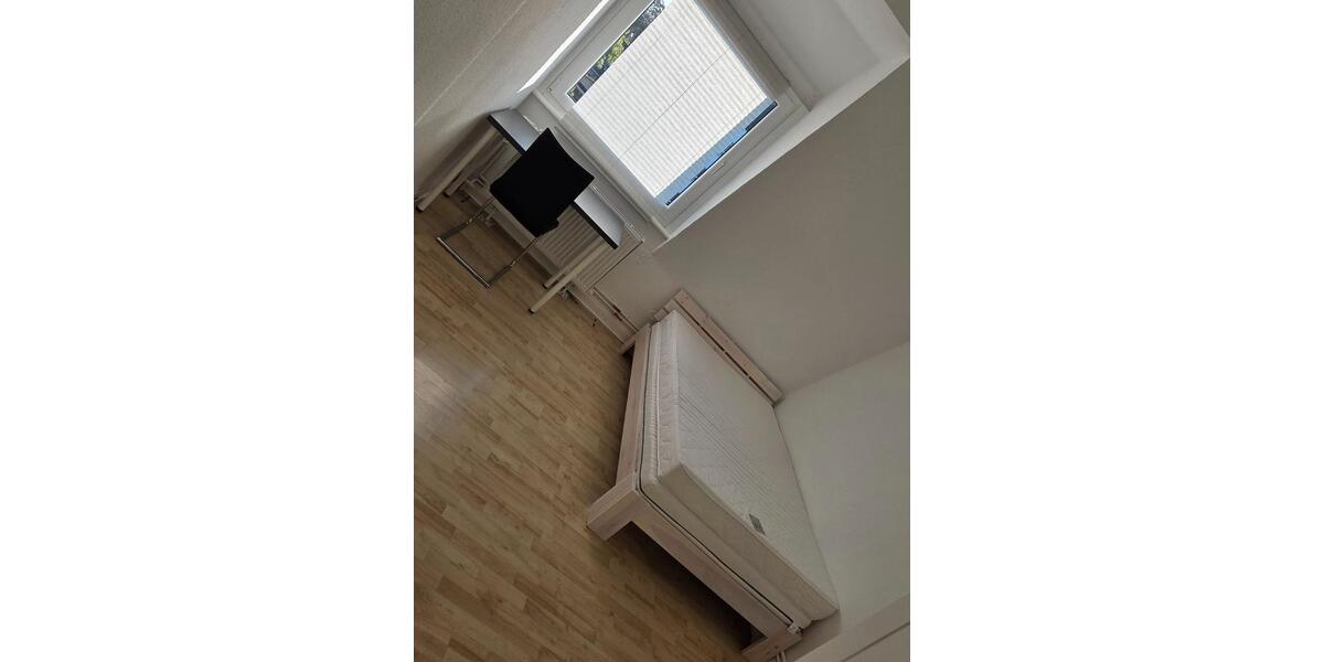 Wohnen auf Zeit Bremen Hemelingen - 14 Zimmer, 75 m&sup2;, 450&euro; | Angebot:26227947