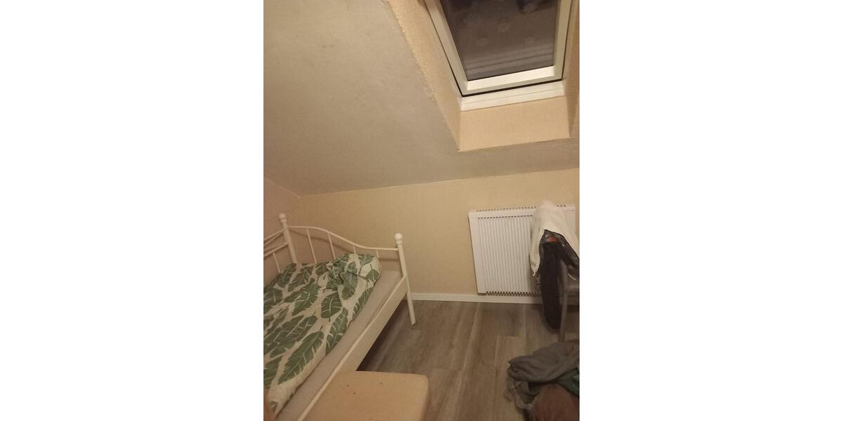 Dachgeschoßwohnung Bad Neustadt an der Saale - 1 Zimmer, 50 m&sup2;, 400&euro; | Angebot:25874958