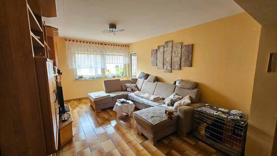 Etagenwohnung Rotenburg an der Fulda - 4 Zimmer, 95 m&sup2;, 650&euro; | Angebot:26676018
