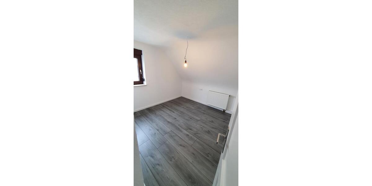 Etagenwohnung Bad Friedrichshall - 4 Zimmer, 85 m&sup2;, 1.040&euro; | Angebot:26705305