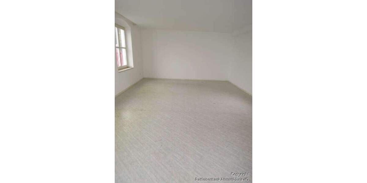 Etagenwohnung Beilngries - 5 Zimmer, 167 m&sup2;, 1.000&euro; | Angebot:24812679