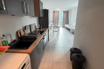 Wohnung Berlin Tempelhof-Schöneberg - 3 Zimmer, 64 m&sup2;, 350&euro; | Angebot:27660130