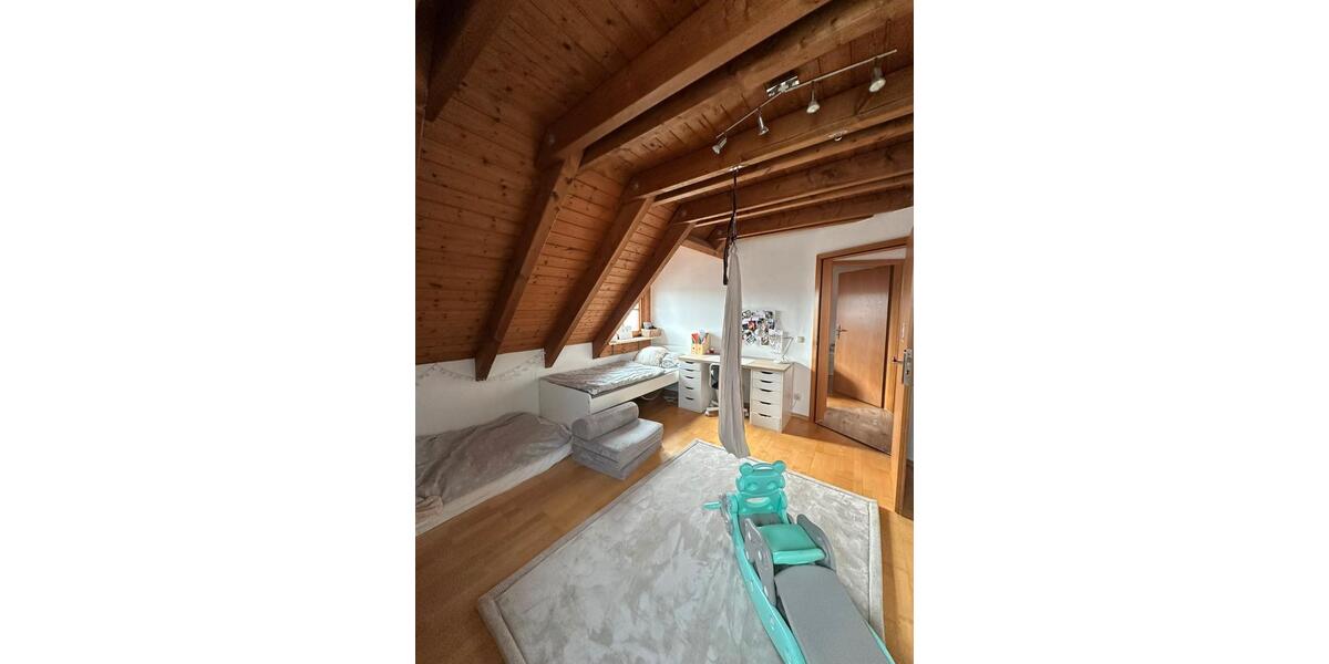 Etagenwohnung Bergkirchen - 4 Zimmer, 120 m&sup2;, 1.800&euro; | Angebot:26000224