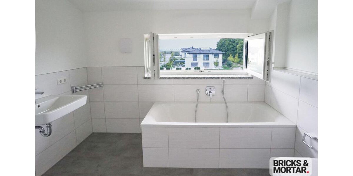 Dachgeschoßwohnung Deiningen - 4 Zimmer, 95 m&sup2;, 1.060&euro; | Angebot:23880826