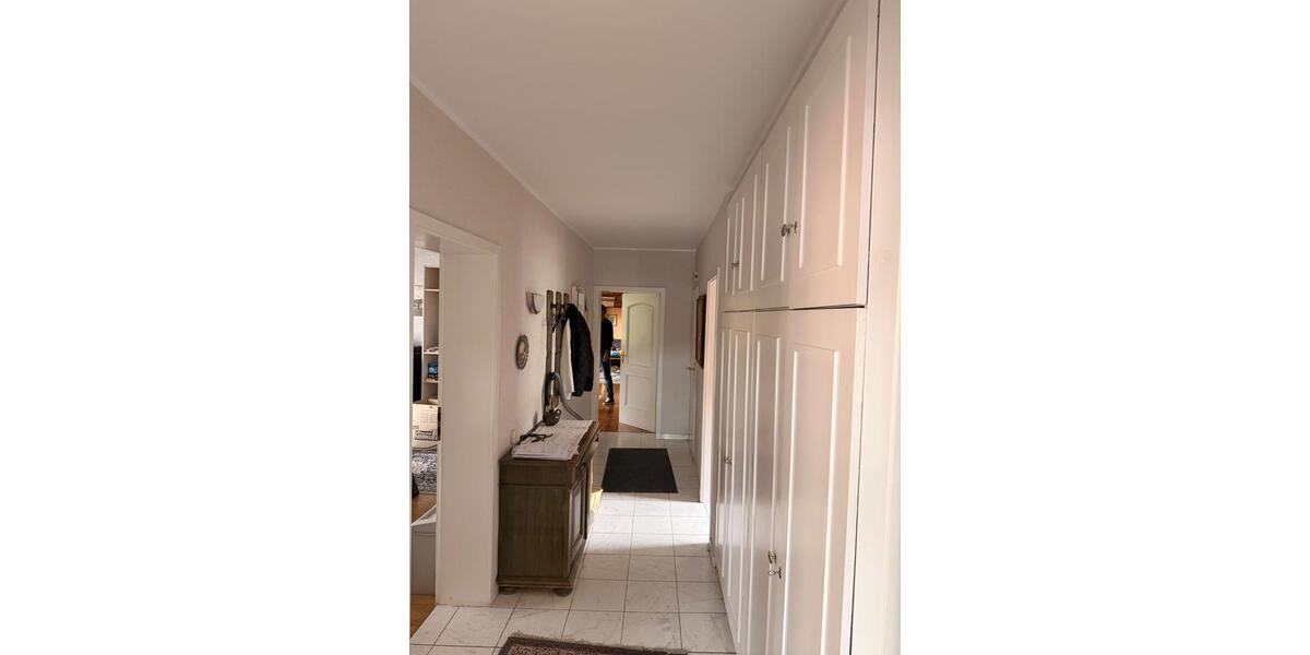 Erdgeschoßwohnung Großalmerode - 7 Zimmer, 141 m&sup2;, 1.100&euro; | Angebot:26535603