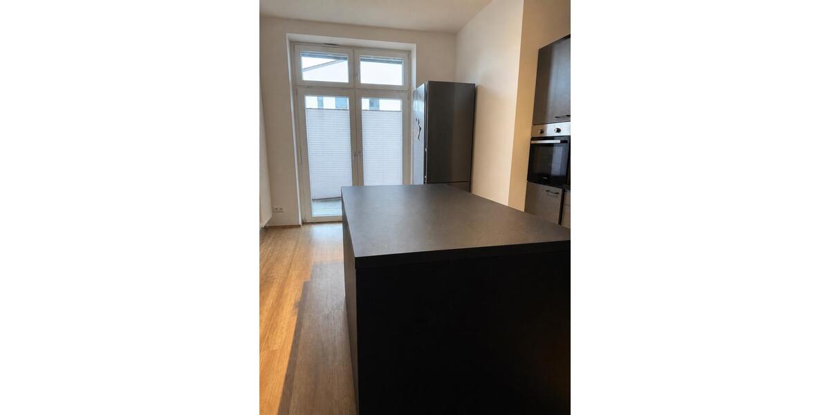 Etagenwohnung Lage - 4 Zimmer, 138 m&sup2;, 1.340&euro; | Angebot:26638396