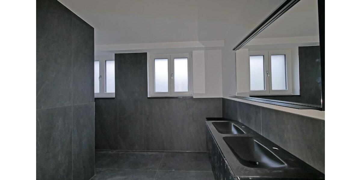 Dachgeschoßwohnung Trier - 2 Zimmer, 80 m&sup2;, 1.550&euro; | Angebot:24473757