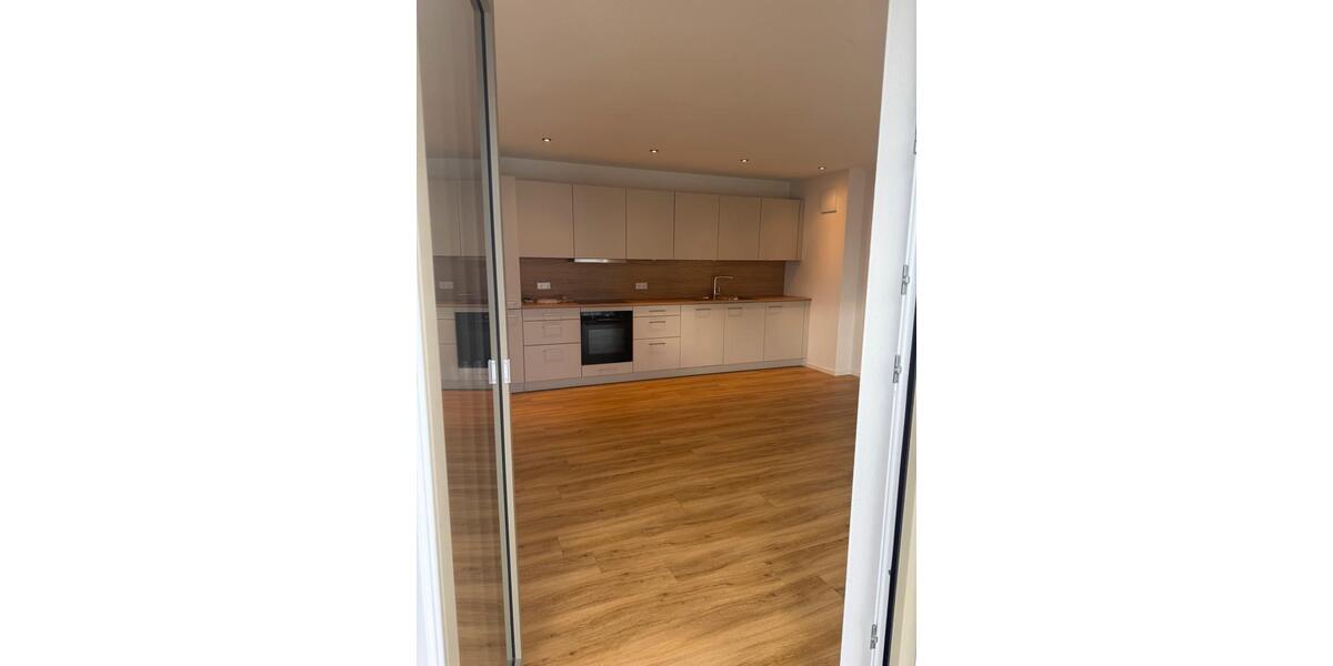 2 Zimmer Wohnung inkl. Küche,Garage,Süd Balkon 2 zimmer