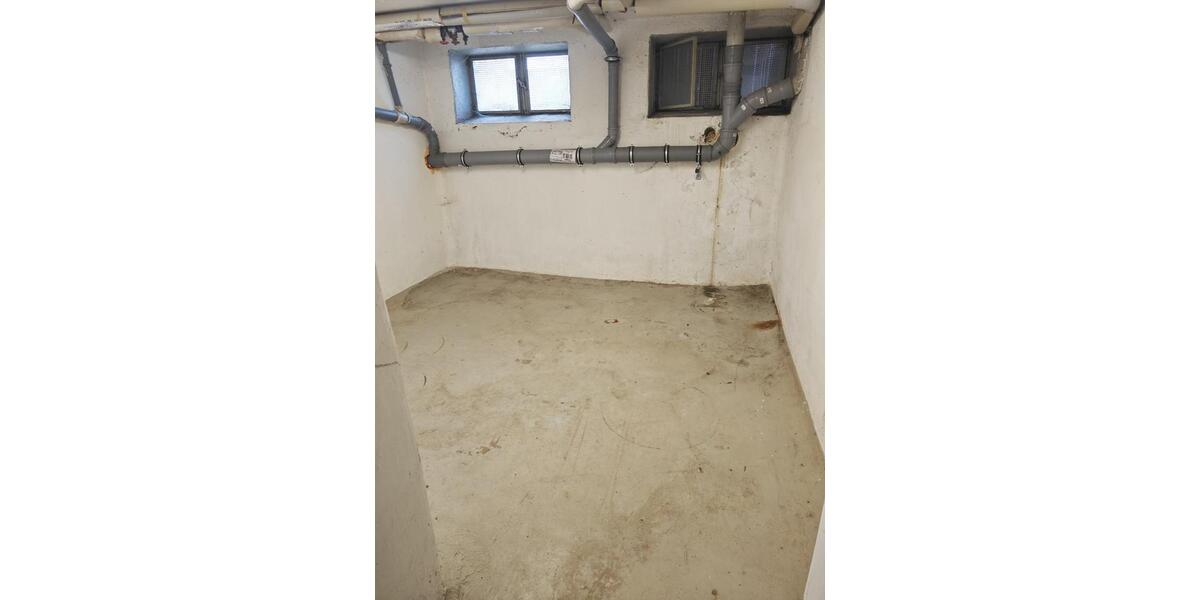 Etagenwohnung Landau an der Isar - 4 Zimmer, 119 m&sup2;, 952&euro; | Angebot:26515764