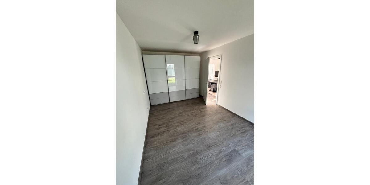 Erdgeschoßwohnung Schwalbach - 1 Zimmer, 62 m&sup2;, 670&euro; | Angebot:26236825
