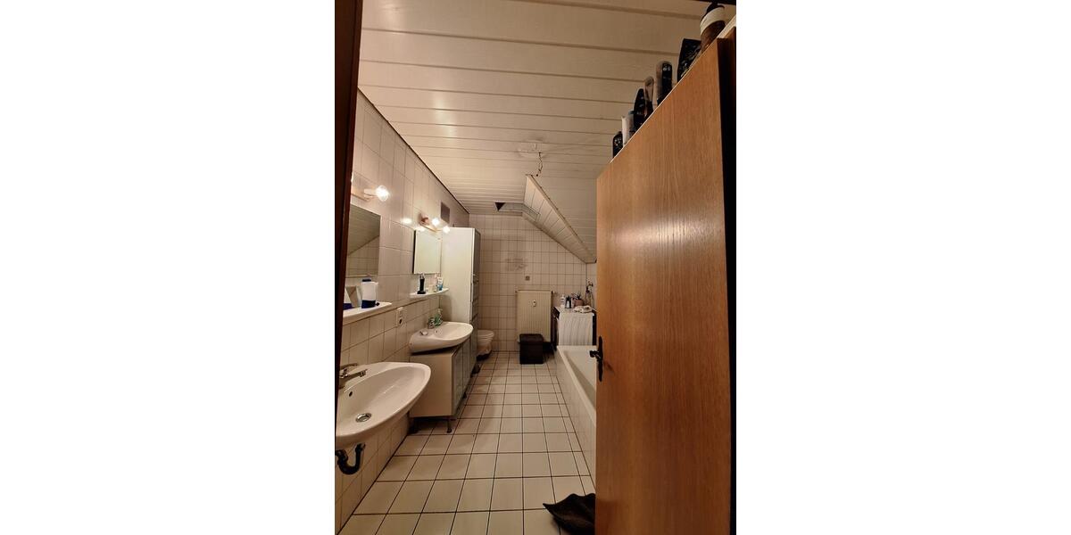 Dachgeschoßwohnung Aschaffenburg Österreicher Kolonie - 2 Zimmer, 76 m&sup2;, 800&euro; | Angebot:24315634