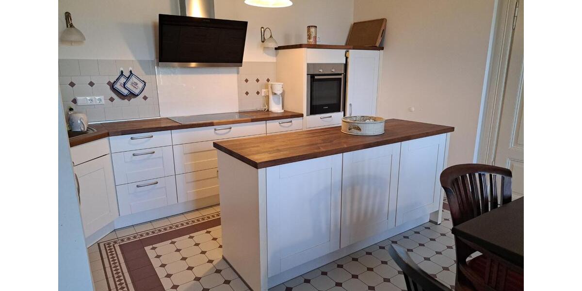 Einfamilienhaus Dornum - 9 Zimmer, 253 m&sup2;, 2.530&euro; | Angebot:24842652