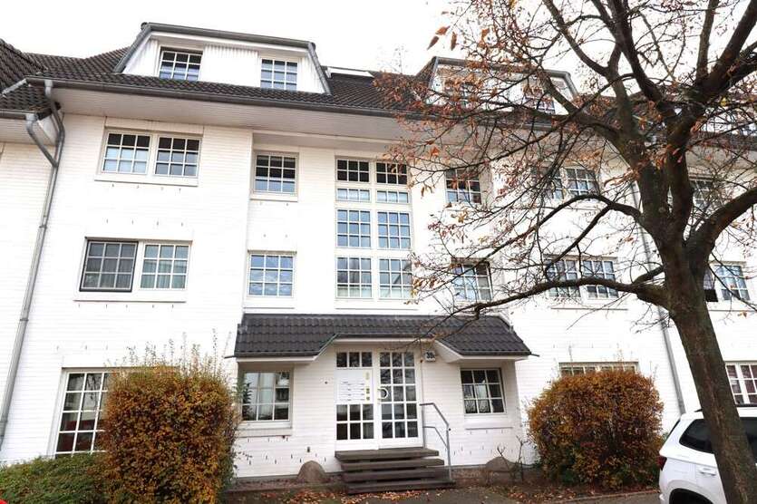 Wohnung zum Mieten in Rostock 836 € 76 m² 3 zimmer