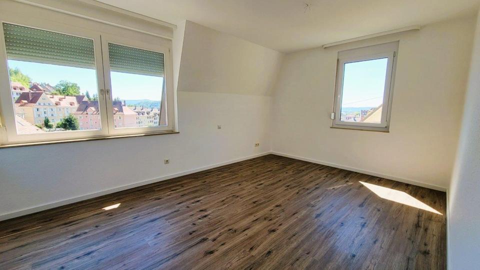 Maisonettenwohnung Waldshut-Tiengen Tiengen - 4 Zimmer, 100 m&sup2;, 1.200&euro; | Angebot:24813421
