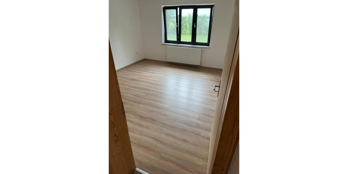 Erdgeschoßwohnung Altötting - 5 Zimmer, 93 m&sup2;, 850&euro; | Angebot:26611852