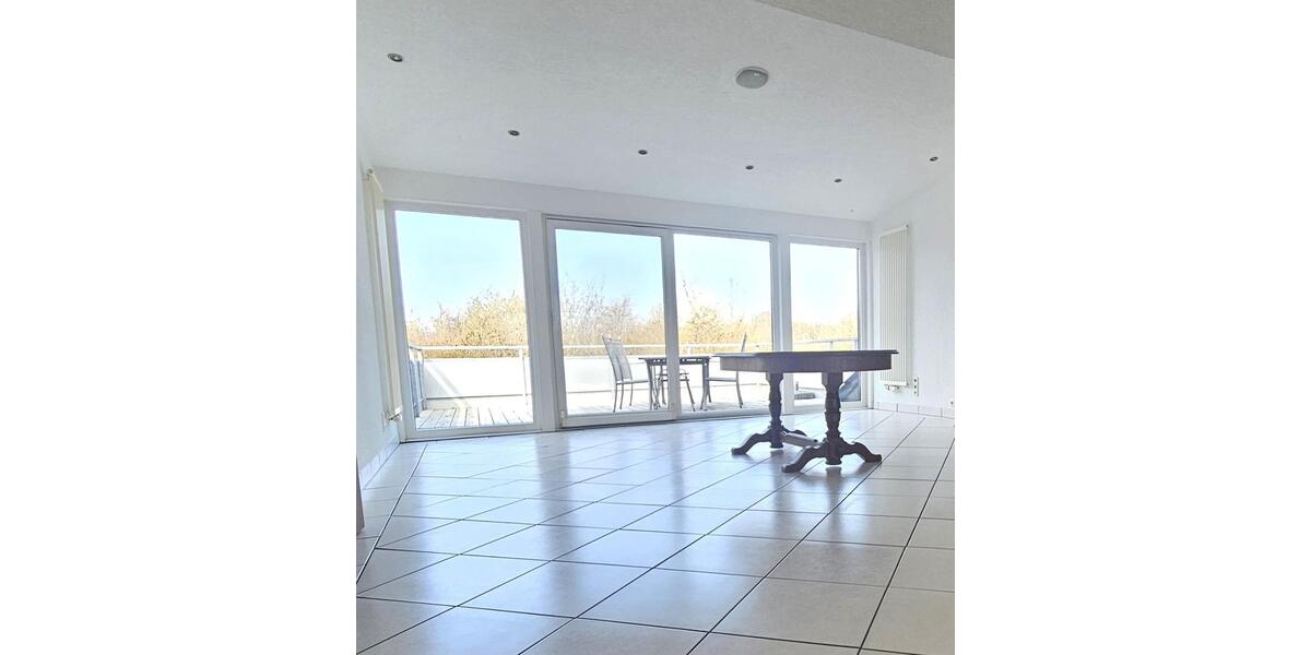 Dachgeschoßwohnung Walldürn - 3 Zimmer, 116 m&sup2;, 900&euro; | Angebot:25855227