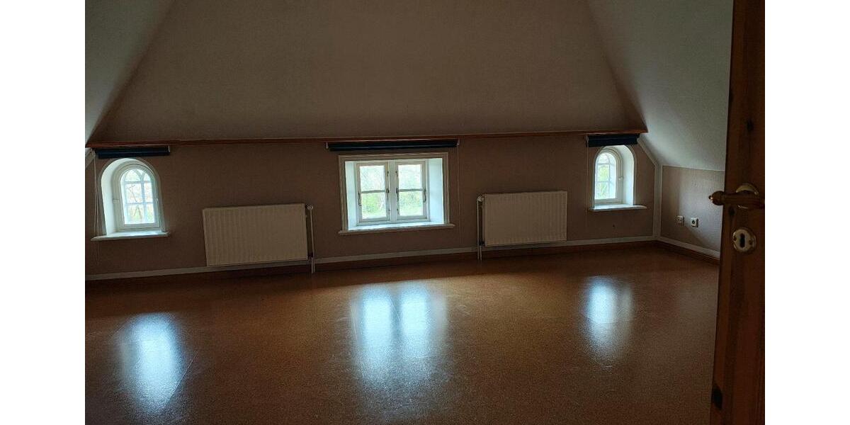 Einfamilienhaus Langenhorn - 5 Zimmer, 180 m&sup2;, 1.500&euro; | Angebot:26362064