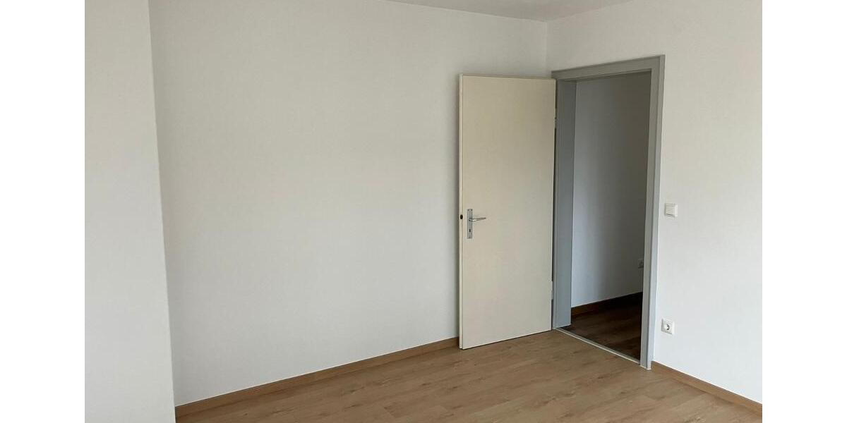 Etagenwohnung Mitterteich - 2 Zimmer, 50 m&sup2;, 335&euro; | Angebot:25750708