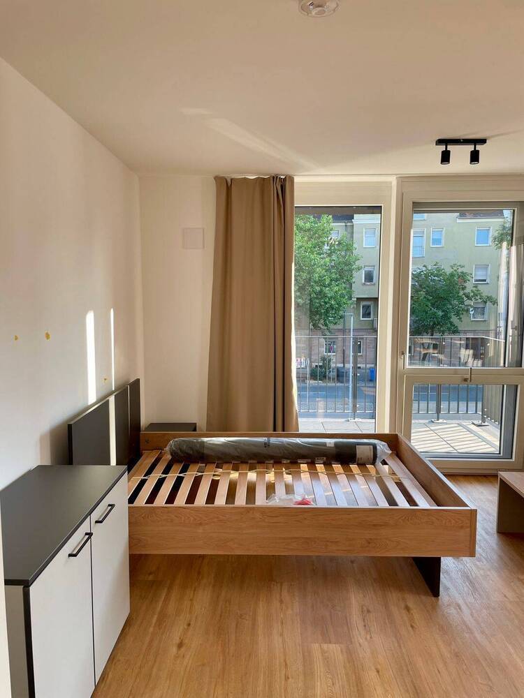 Ab sofort! Helle, möblierte 1-Zimmer-Wohnung mit Balkon!