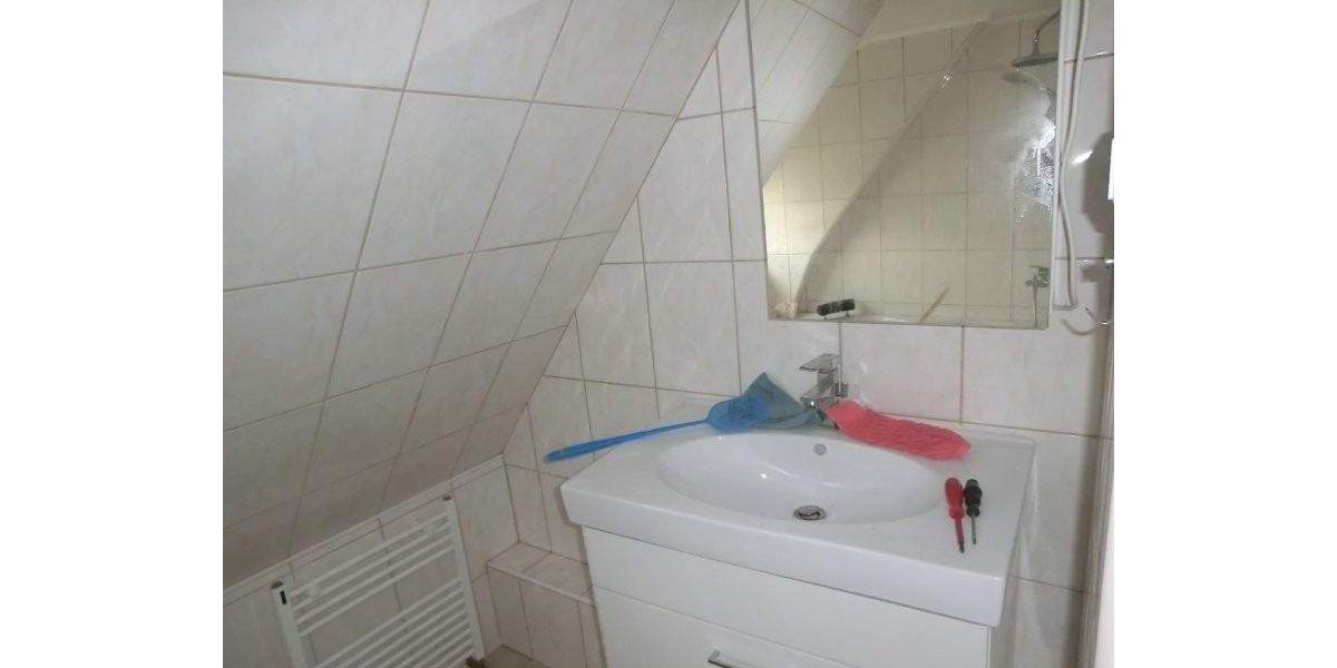 Mehrfamilienhaus, Wohnhaus Bergrheinfeld - 1 Zimmer, 250 m&sup2;, 1.900&euro; | Angebot:24708705