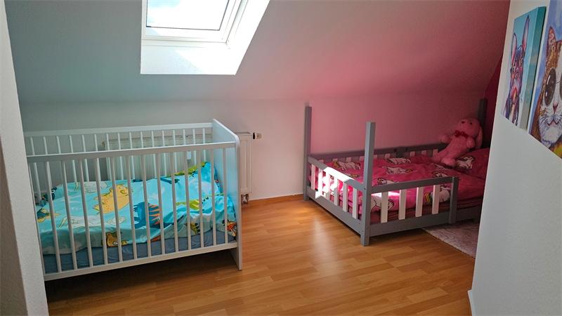 Schöne möbiliertew 3-Raum- Maisonetten Dachgeschosswohnung in guter Lage 3 zimmer