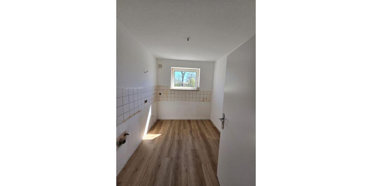 Etagenwohnung Esens - 3 Zimmer, 77 m&sup2;, 595&euro; | Angebot:26644544