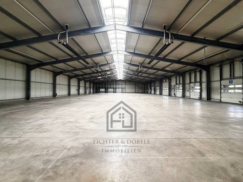 F&D | Vielseitige Industriehalle mit Bürotrakt auf 6.355m² großem Grundstück