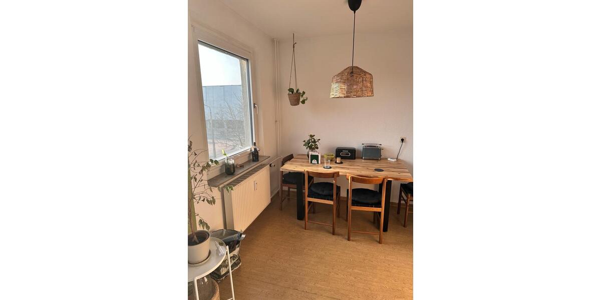 Etagenwohnung Burg Stargard - 1 Zimmer, 46 m&sup2;, 310&euro; | Angebot:25963477