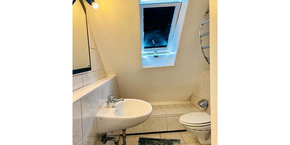 Dachgeschoßwohnung Singen (Hohentwiel) - 1 Zimmer, 35 m&sup2;, 690&euro; | Angebot:26469782