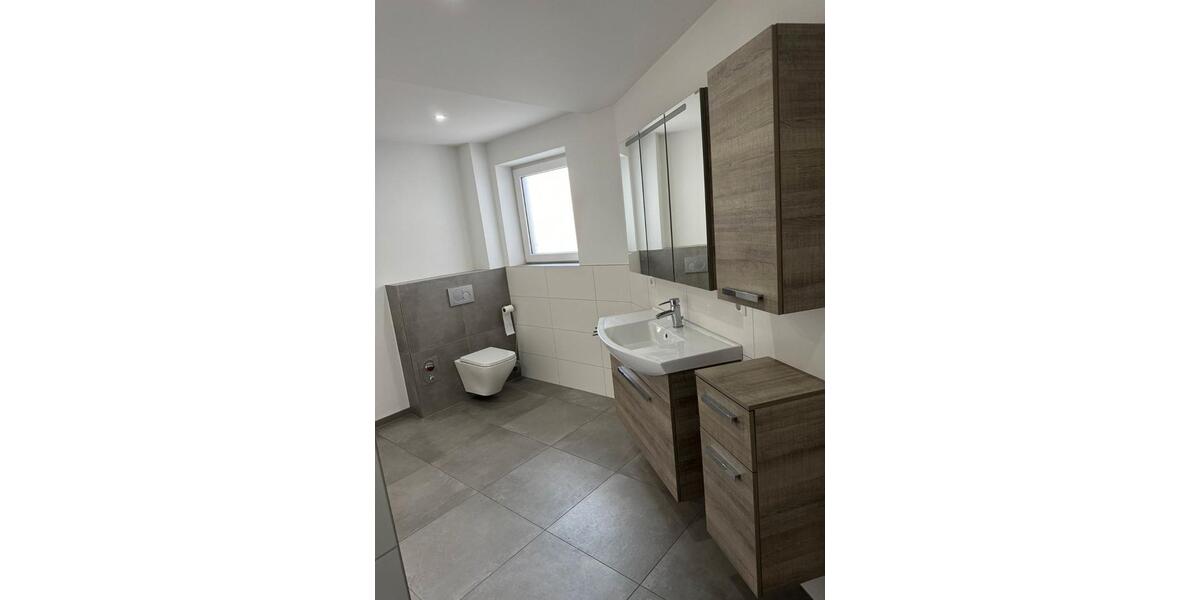 Erdgeschoßwohnung Oedheim - 2.5 Zimmer, 85 m&sup2;, 900&euro; | Angebot:26620994